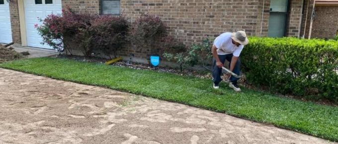 How to trim or cut grass sod pieces